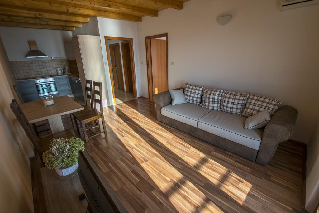 Apartment Duda Starigrad Paklenica Zewnętrze zdjęcie